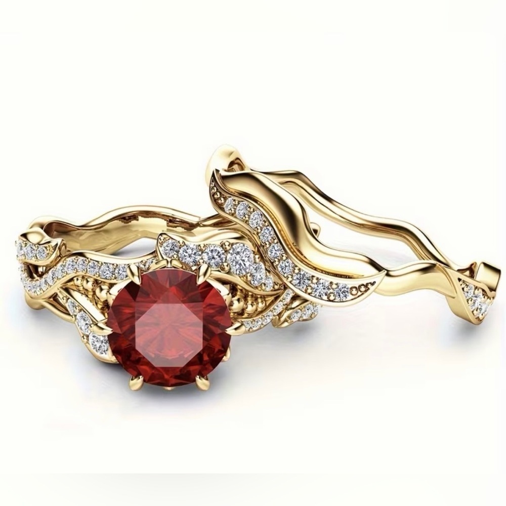 Elegant Gold and Red Gemstone Ring Set. - Picture 3 of 7